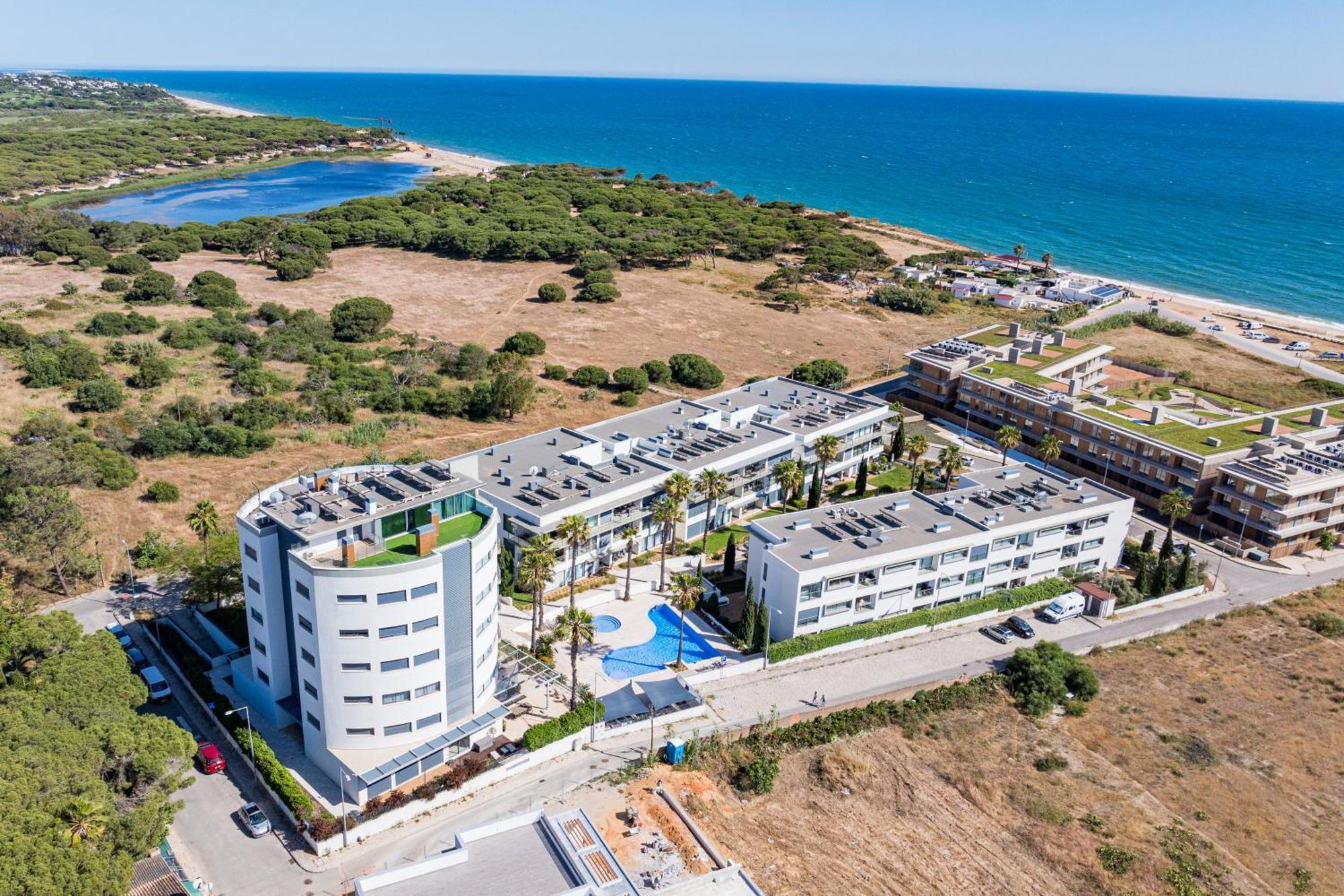 Cavalo Preto Luxury Beach Apartment By Golden Zenith Quarteira Exteriér fotografie