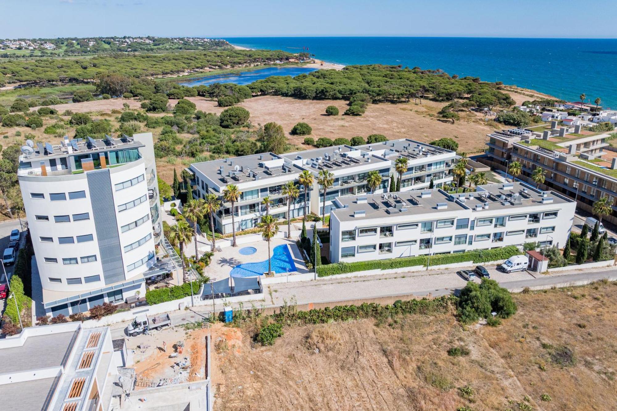 Cavalo Preto Luxury Beach Apartment By Golden Zenith Quarteira Exteriér fotografie